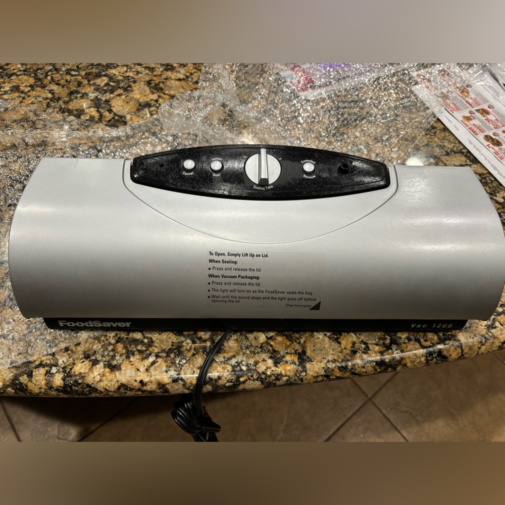 NWOB Vac 1200 Food Saver